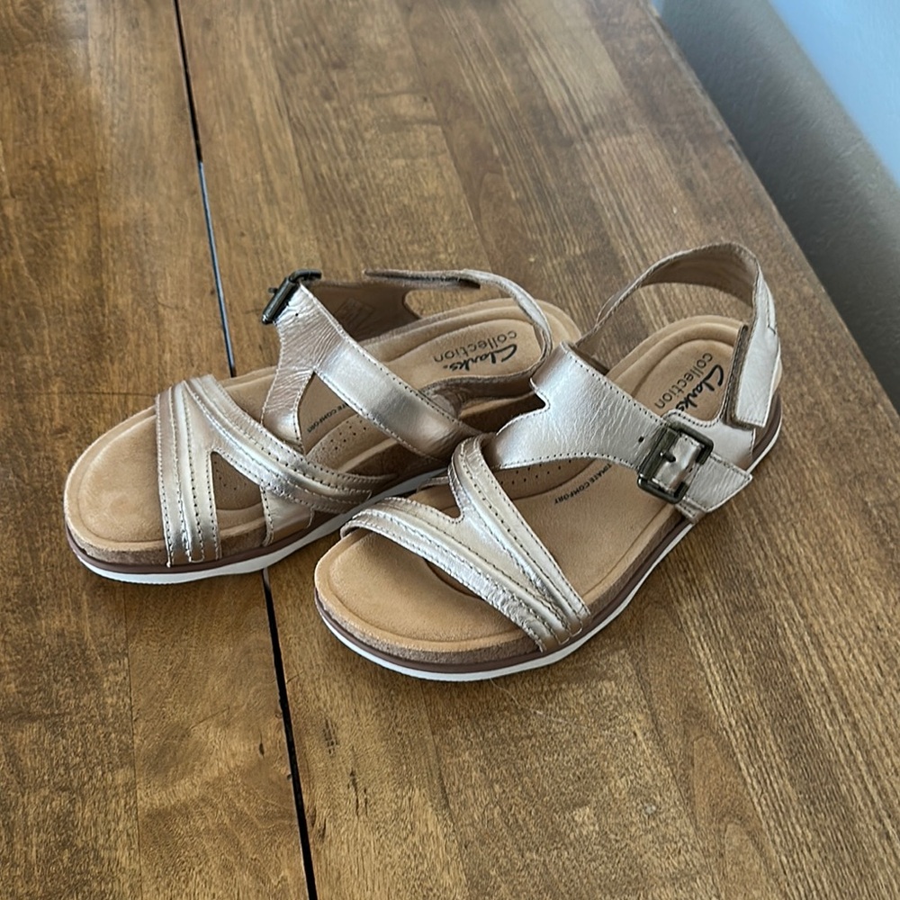 Clarks Women's Cream Sandals